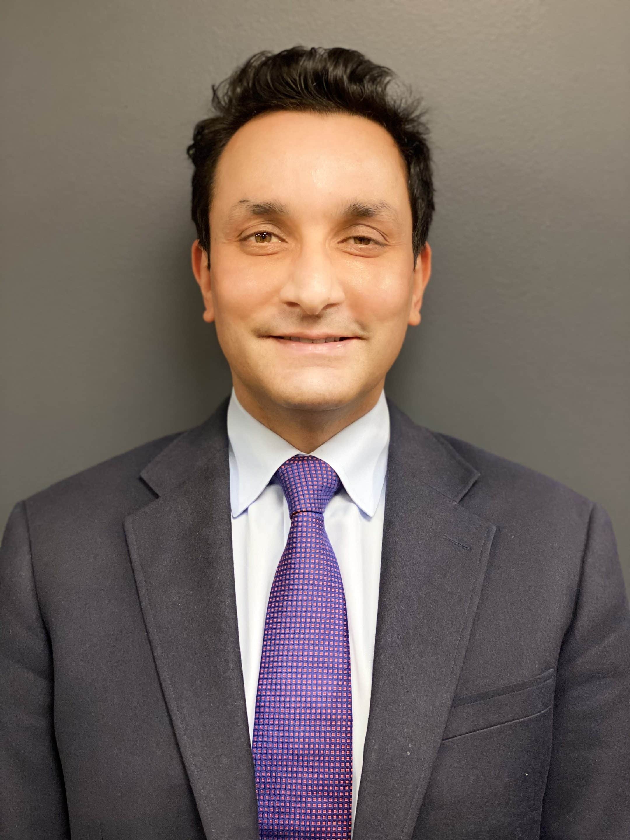 R. Ross Lakhanpal, M.D., F.A.C.S. R. Ross Lakhanpal MD FACS Retina Specialist & Vitreoretinal Surgeon
